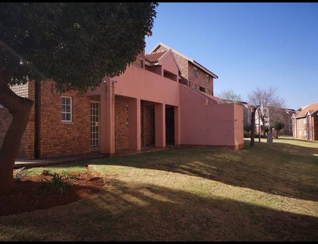 1 BEDROOM PROPERTY TO RENT IN PHILIP NEL PARK